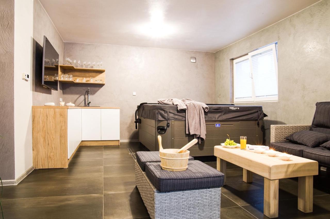Apartmany A Wellness Vmal Skuteč 외부 사진